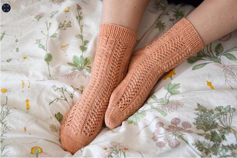 Chaussette Aurelle par Nadia Crétin-Léchenne